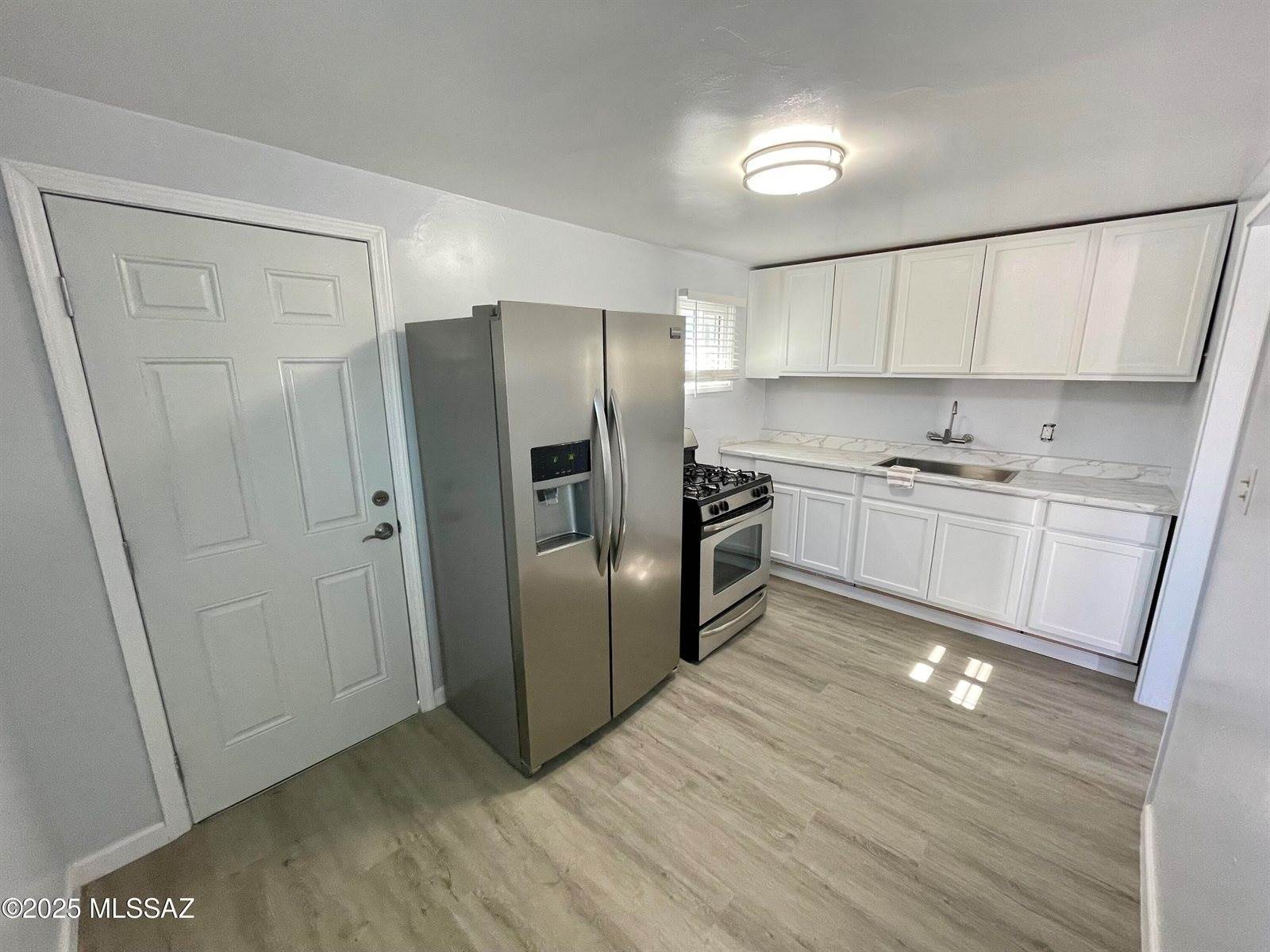 2009 North Rosemary Drive, Tucson, AZ 85716