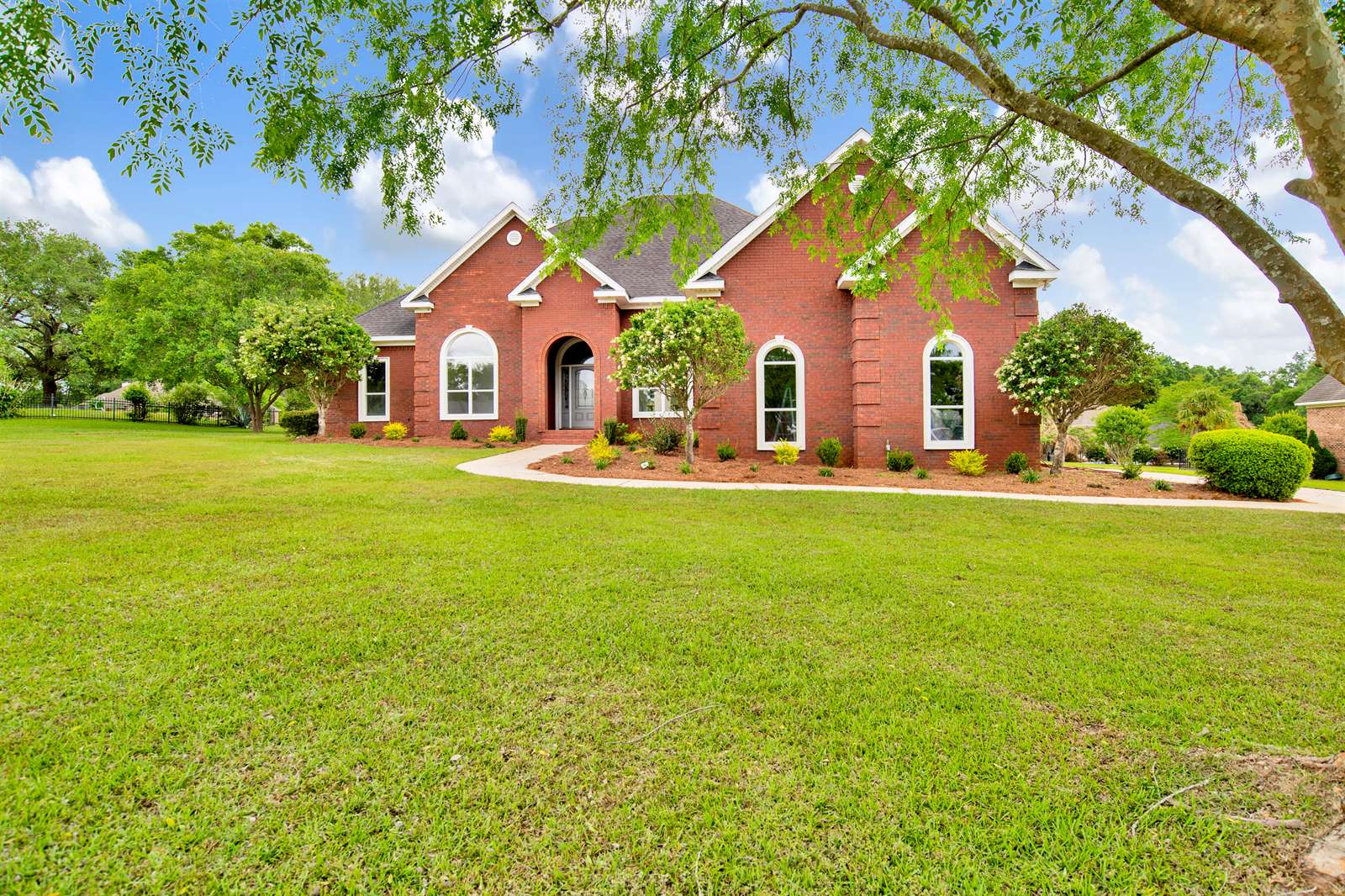 6275 Bell Creek Court East, Grand Bay, AL 36541