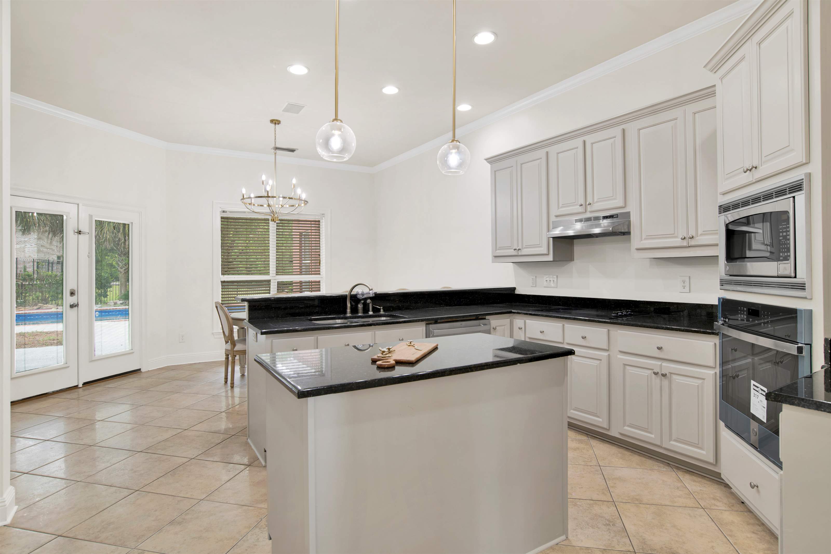 6275 Bell Creek Court East, Grand Bay, AL 36541