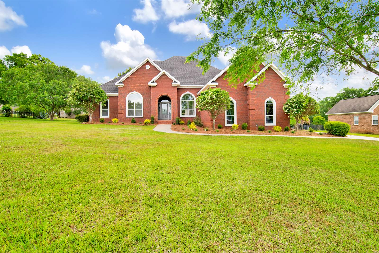 6275 Bell Creek Court East, Grand Bay, AL 36541