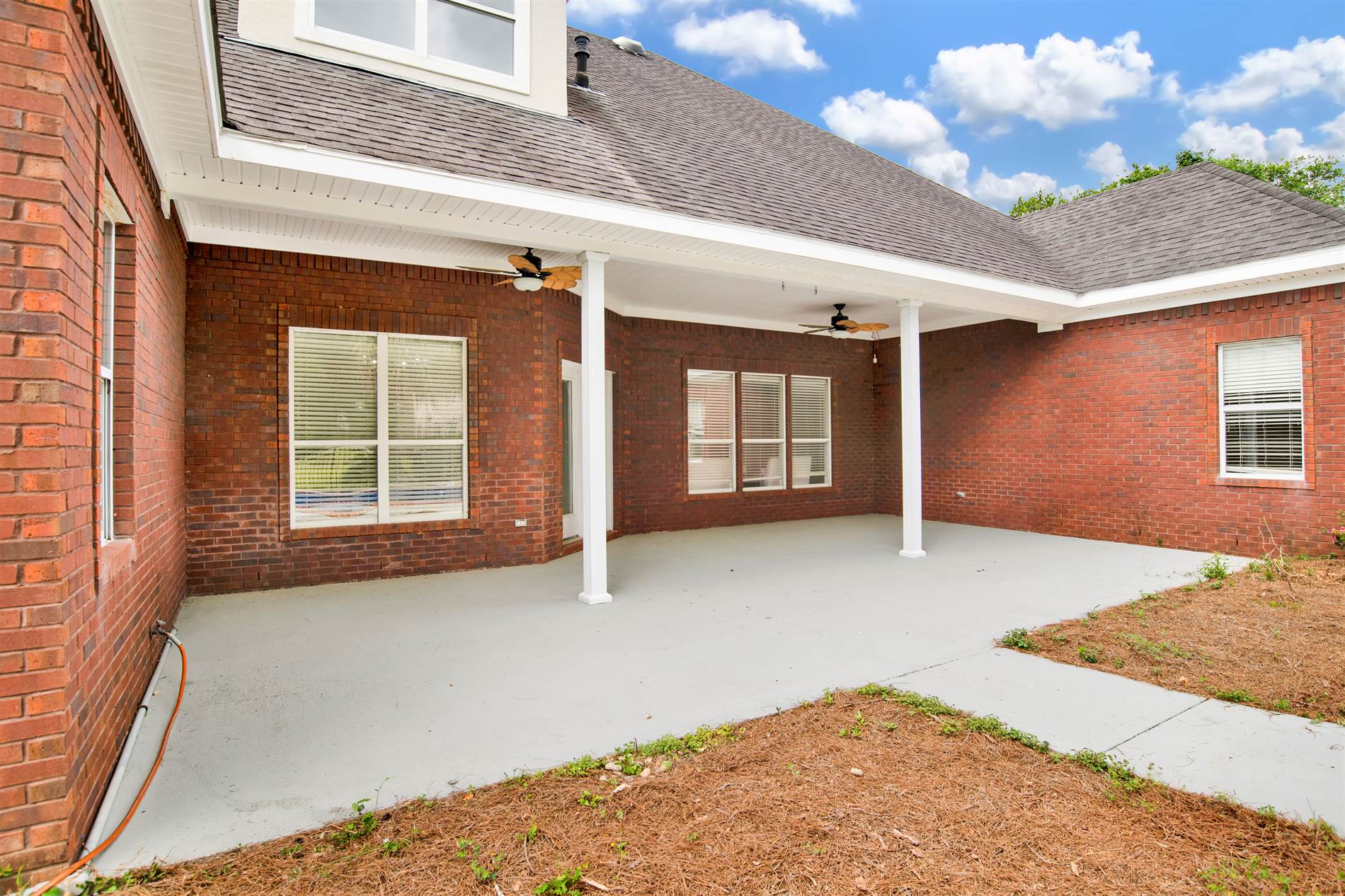 6275 Bell Creek Court East, Grand Bay, AL 36541