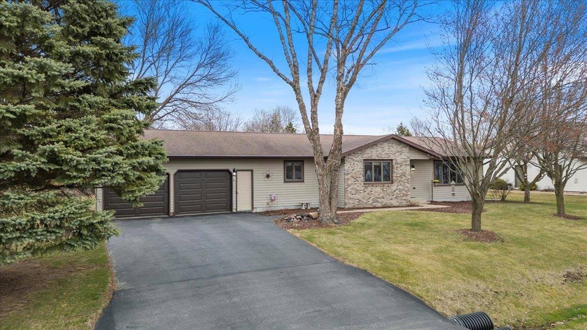 301 S Larch Avenue, Marshfield, WI 54449