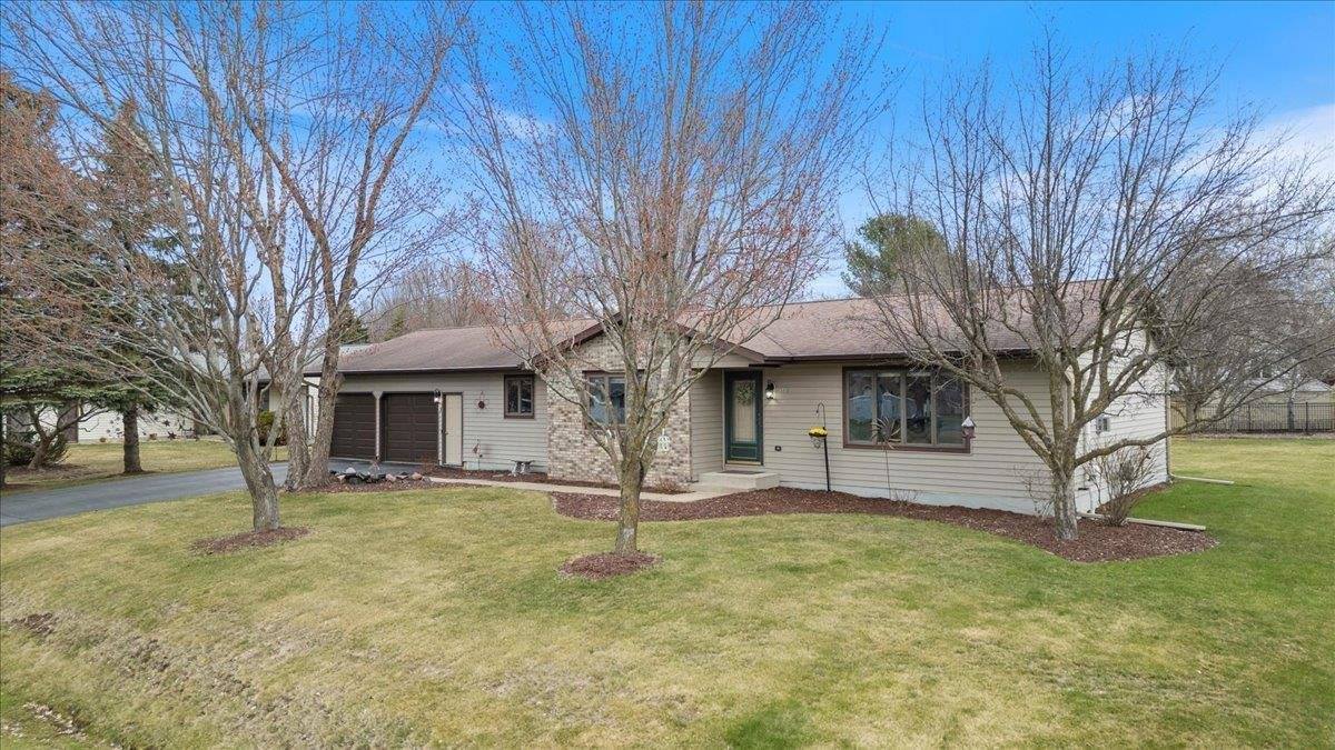 301 S Larch Avenue, Marshfield, WI 54449
