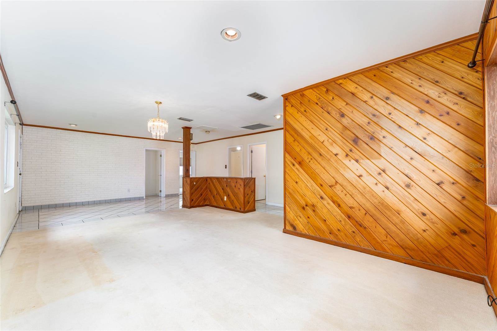 4104 West Watrous Avenue, Tampa, FL 33629