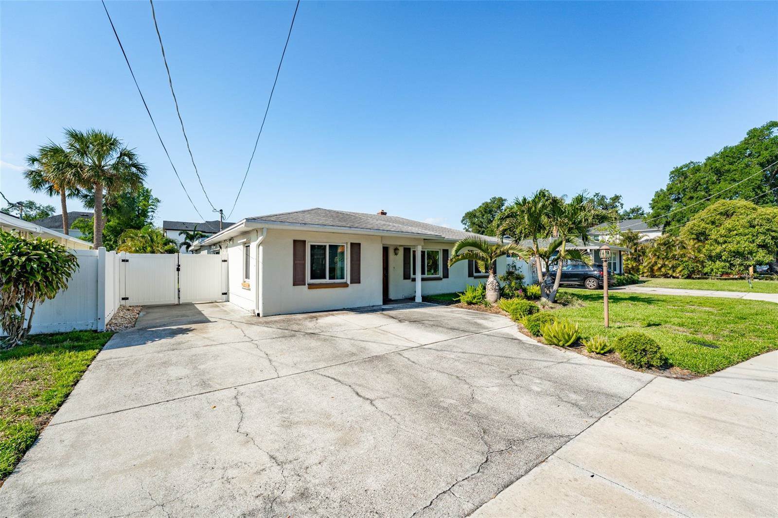 4104 West Watrous Avenue, Tampa, FL 33629