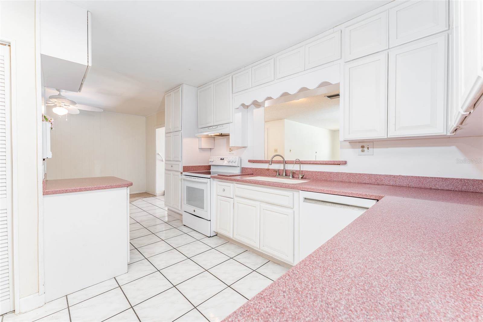 4104 West Watrous Avenue, Tampa, FL 33629