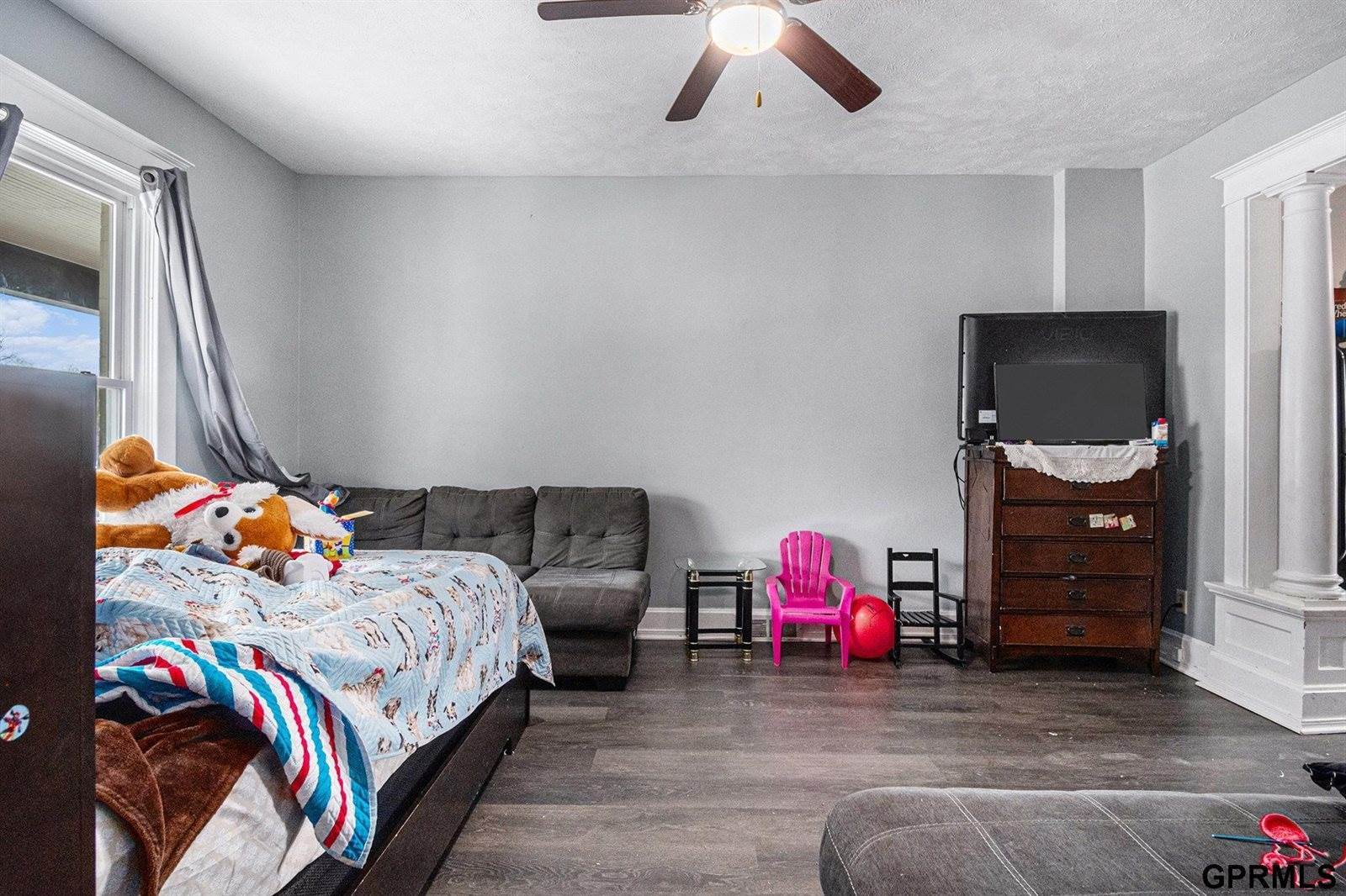 2744 South 9 Street, Omaha, NE 68108