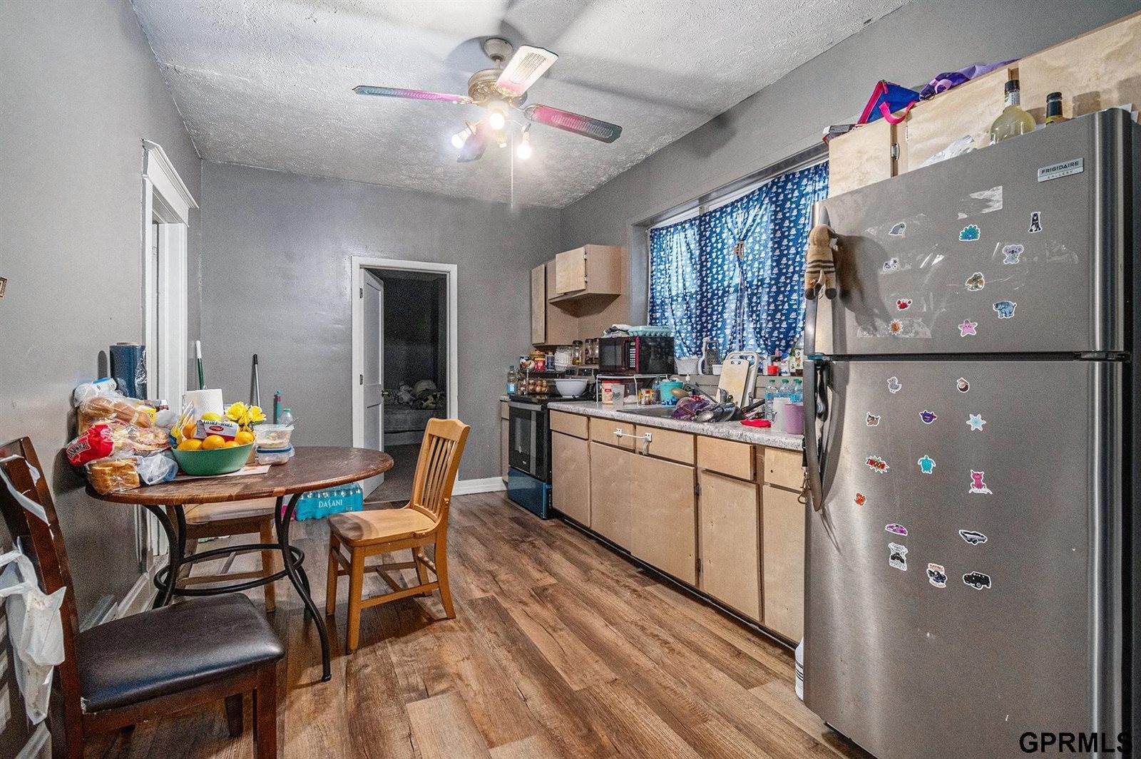 2744 South 9 Street, Omaha, NE 68108