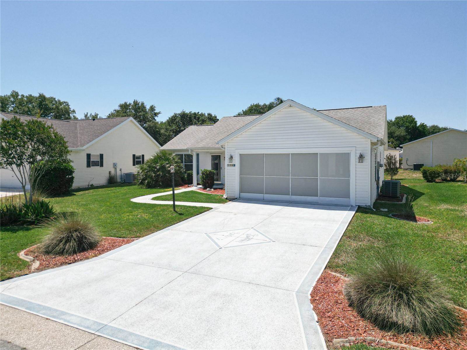 508 Carrera Drive, Lady Lake, FL 32159