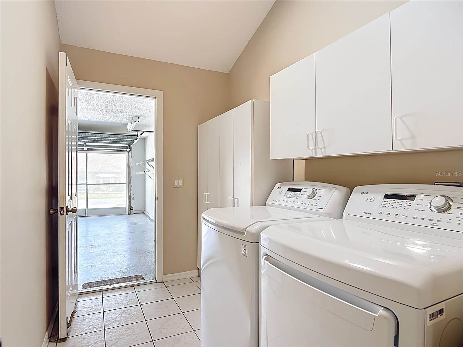 508 Carrera Drive, Lady Lake, FL 32159