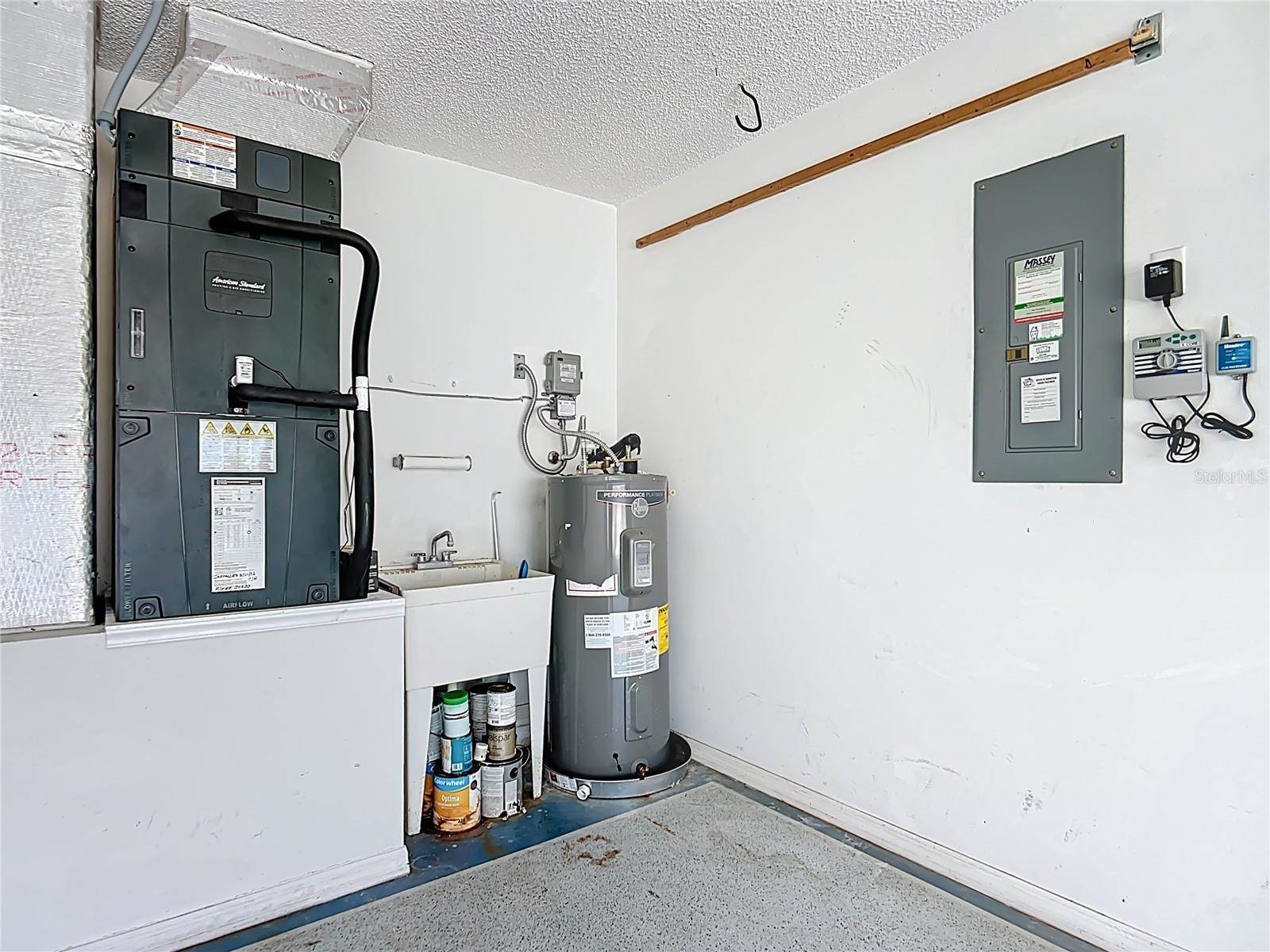 508 Carrera Drive, Lady Lake, FL 32159