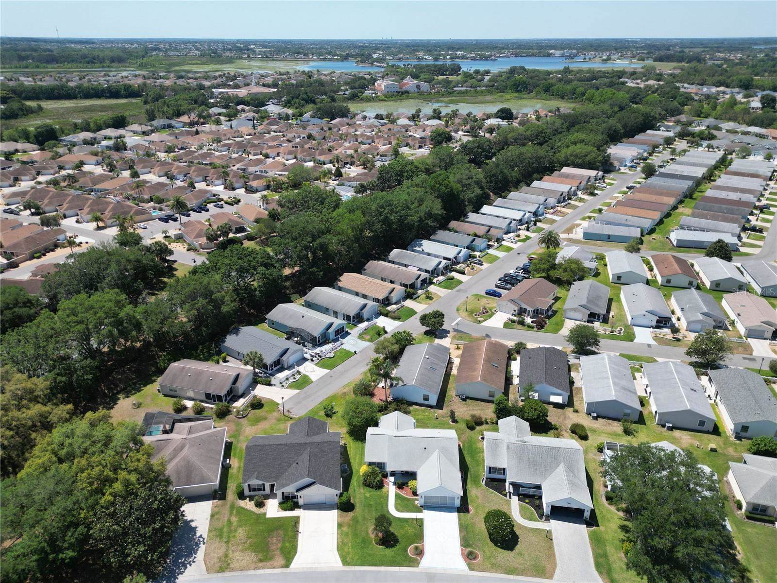 508 Carrera Drive, Lady Lake, FL 32159