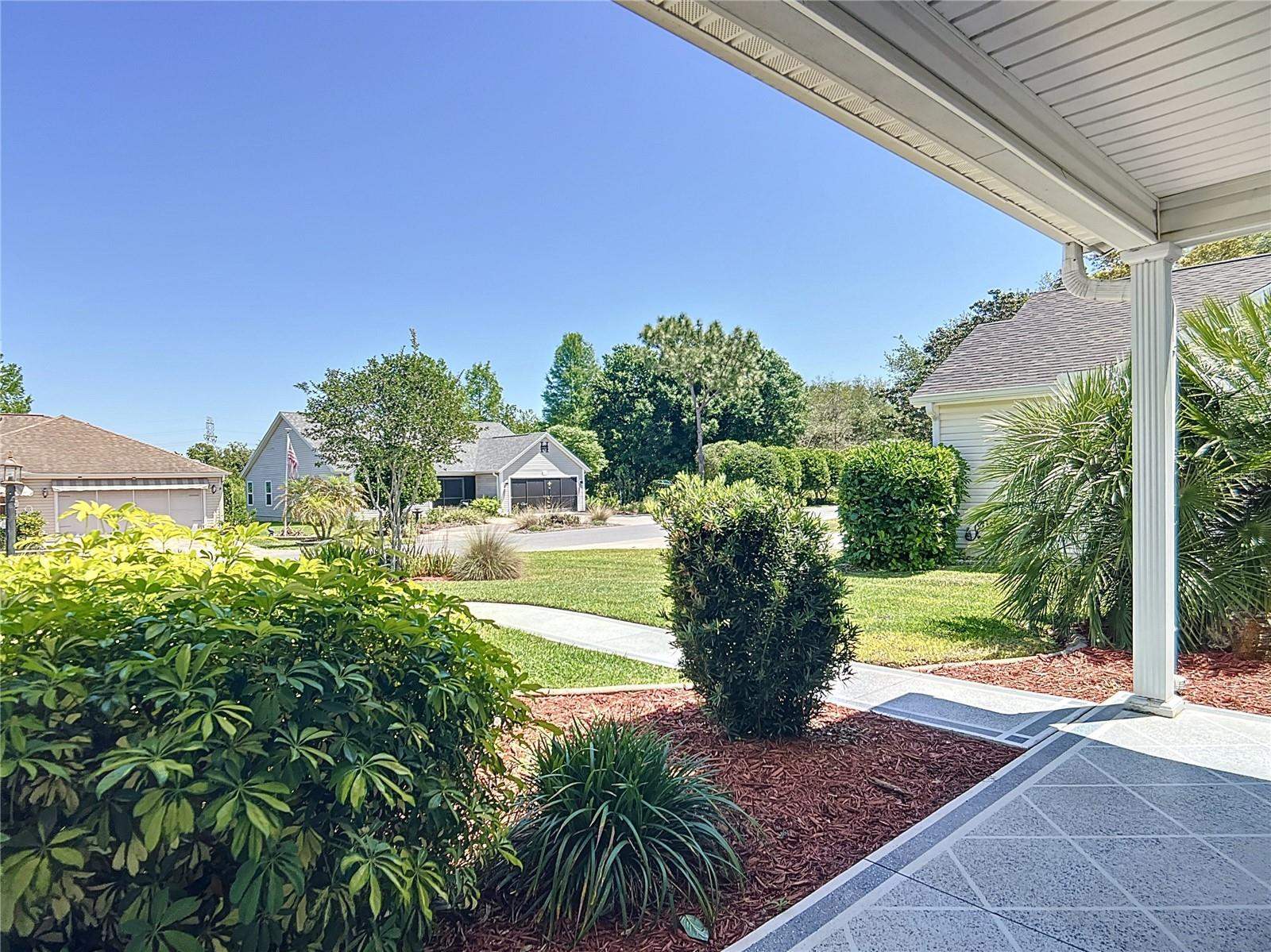 508 Carrera Drive, Lady Lake, FL 32159