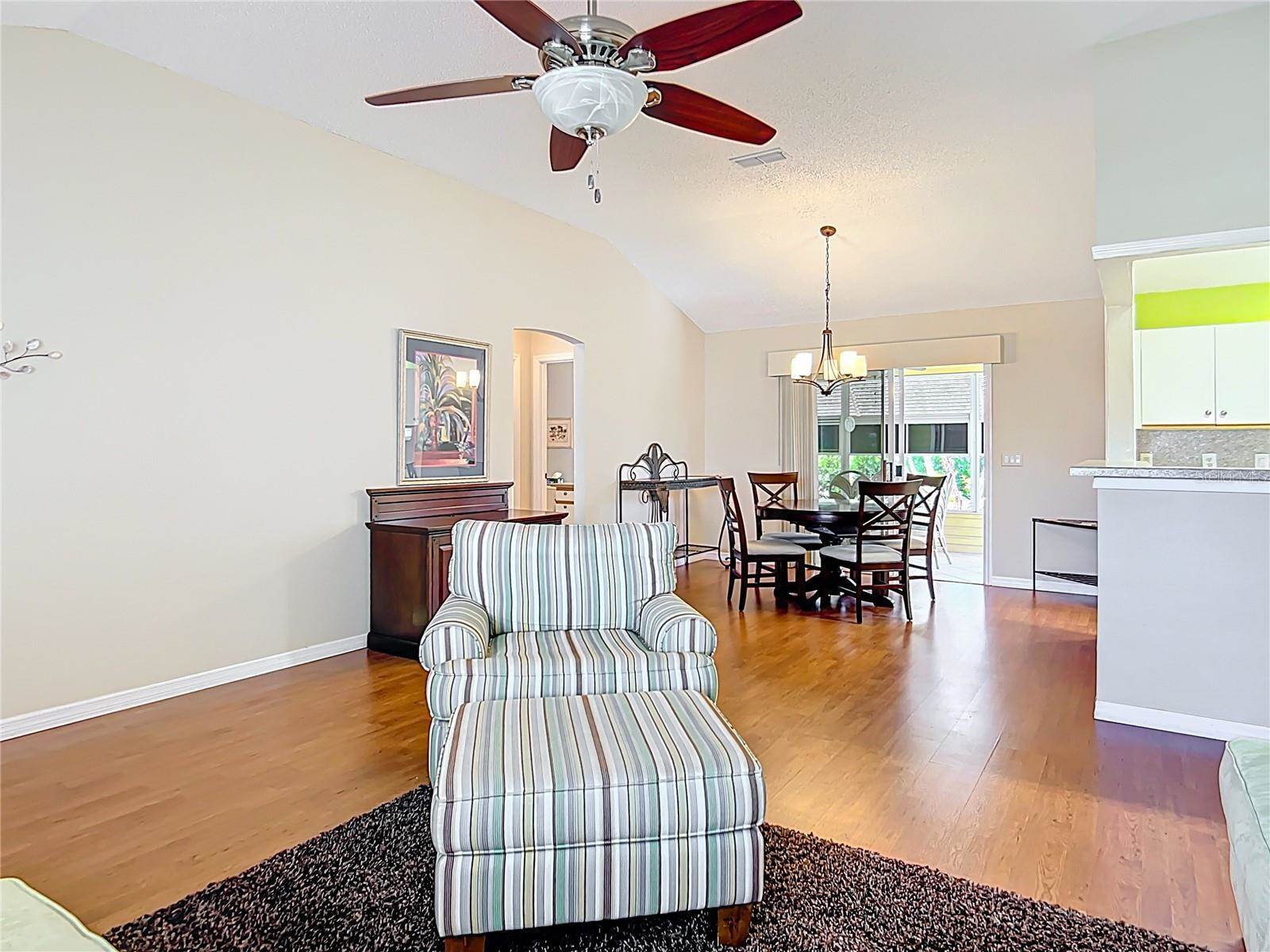 508 Carrera Drive, Lady Lake, FL 32159