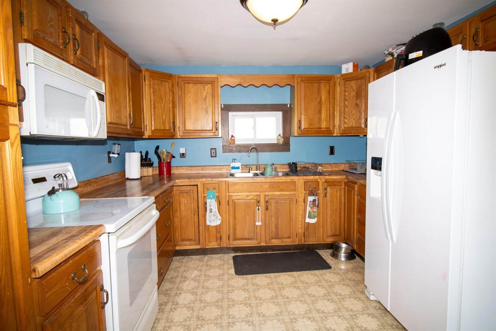 1114 Kennebec Road, Hampden, ME 04444