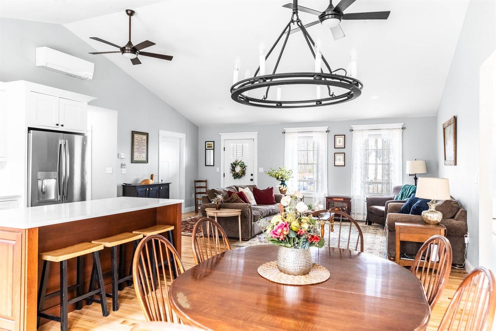 438 Chestnut Lane, Hermon, ME 04401