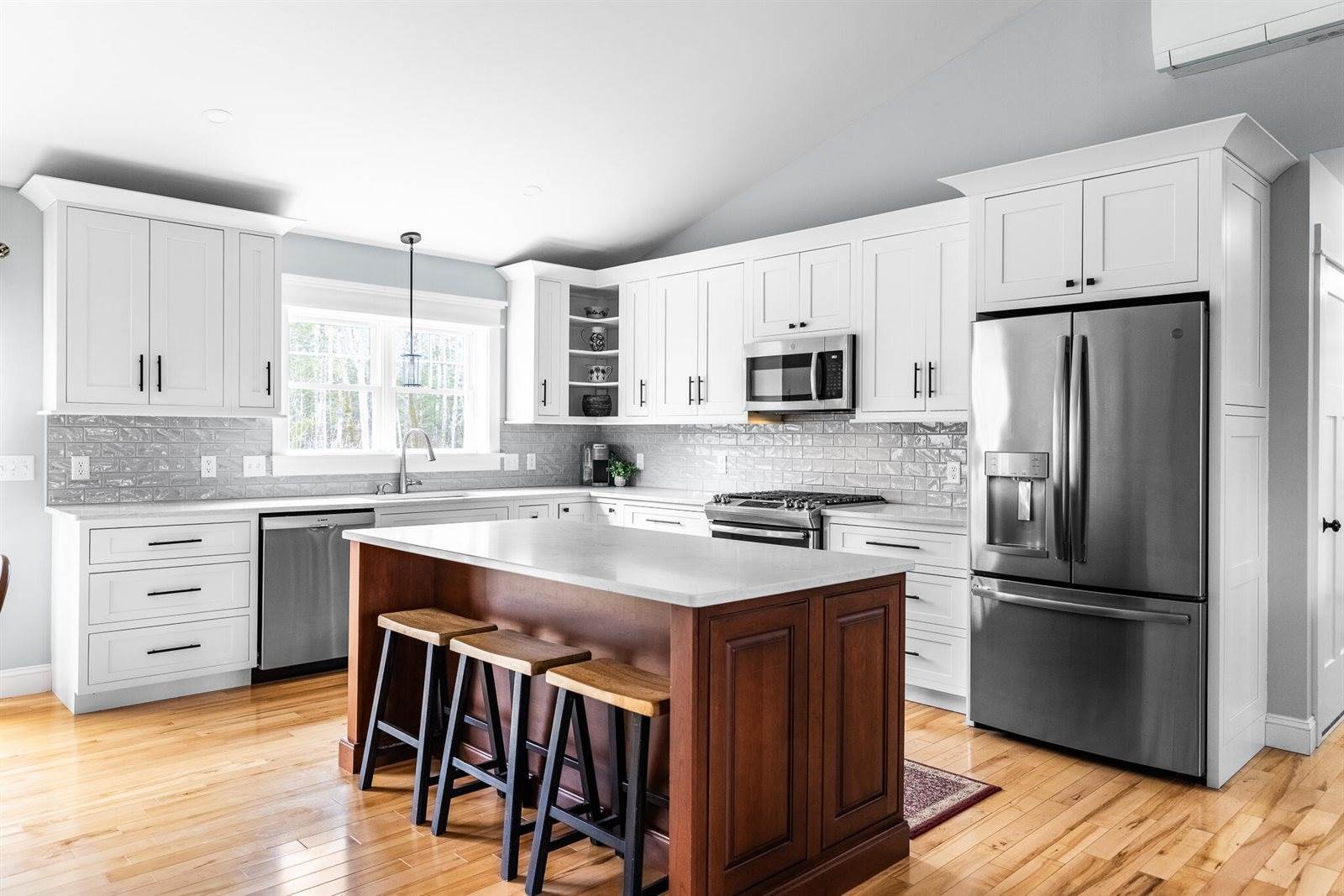 438 Chestnut Lane, Hermon, ME 04401