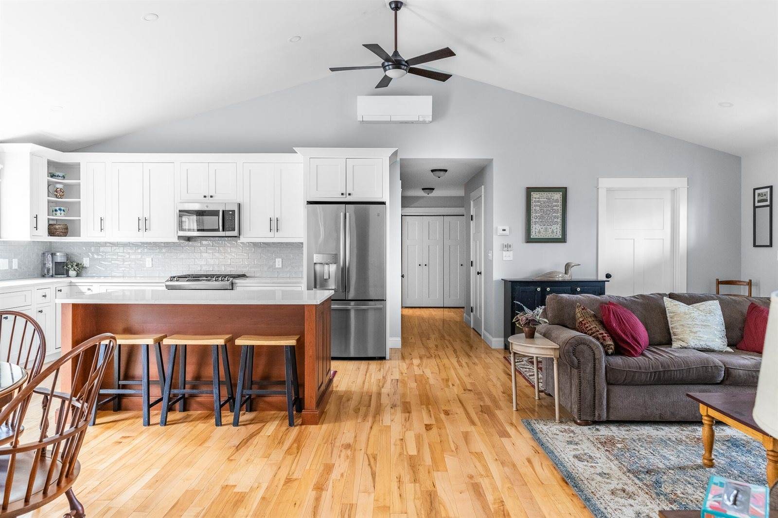 438 Chestnut Lane, Hermon, ME 04401