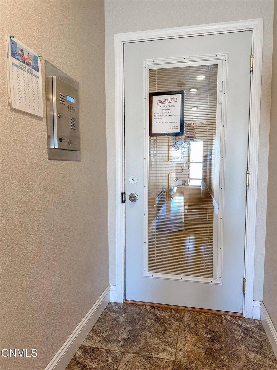 829 Canada Avenue, Bismarck, ND 58503