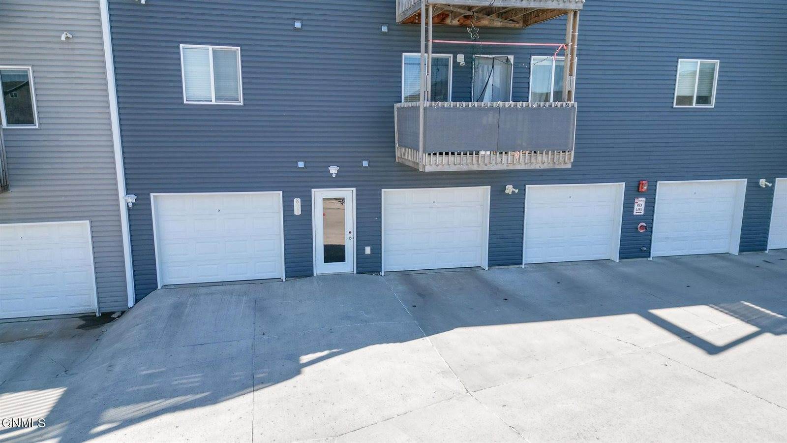 829 Canada Avenue, Bismarck, ND 58503