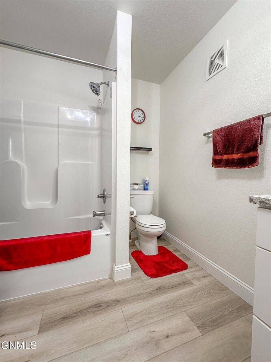 829 Canada Avenue, Bismarck, ND 58503