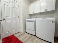 829 Canada Avenue, Bismarck, ND 58503