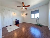 829 Canada Avenue, Bismarck, ND 58503