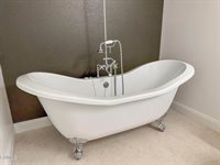 829 Canada Avenue, Bismarck, ND 58503