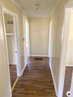 305,307 & 307A Georgia St, Queen City, TX 75572