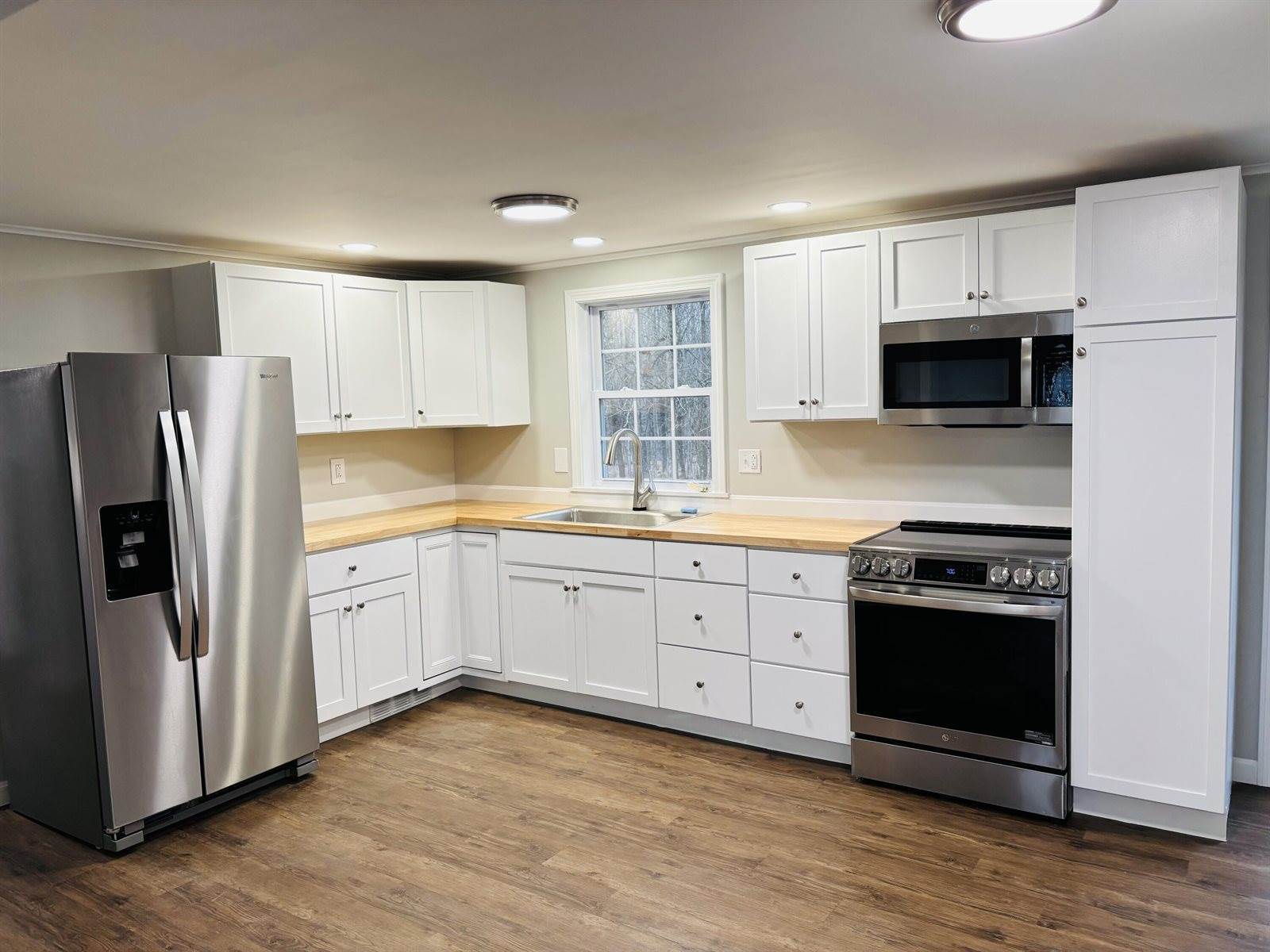 54 Charleston Road, Dexter, ME 04930