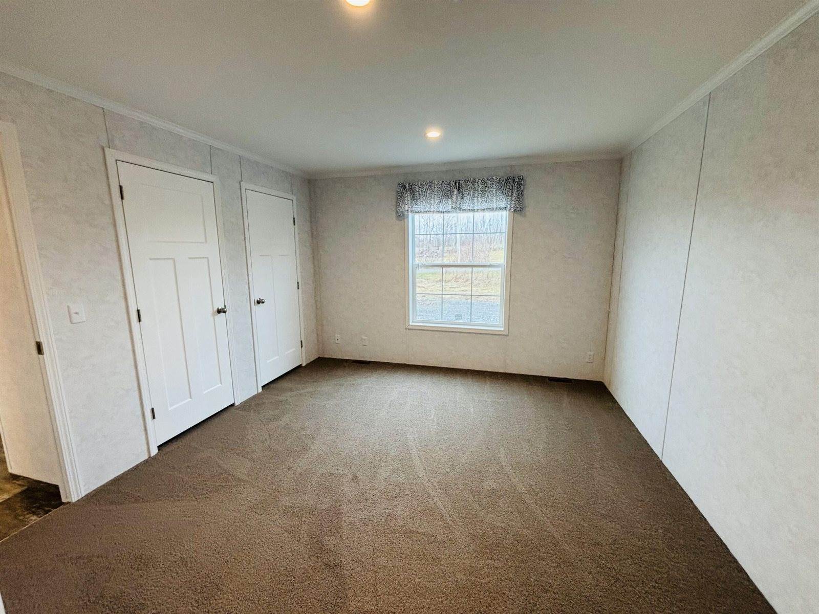 14 Indian Heights Drive, Saint Albans, ME 04971