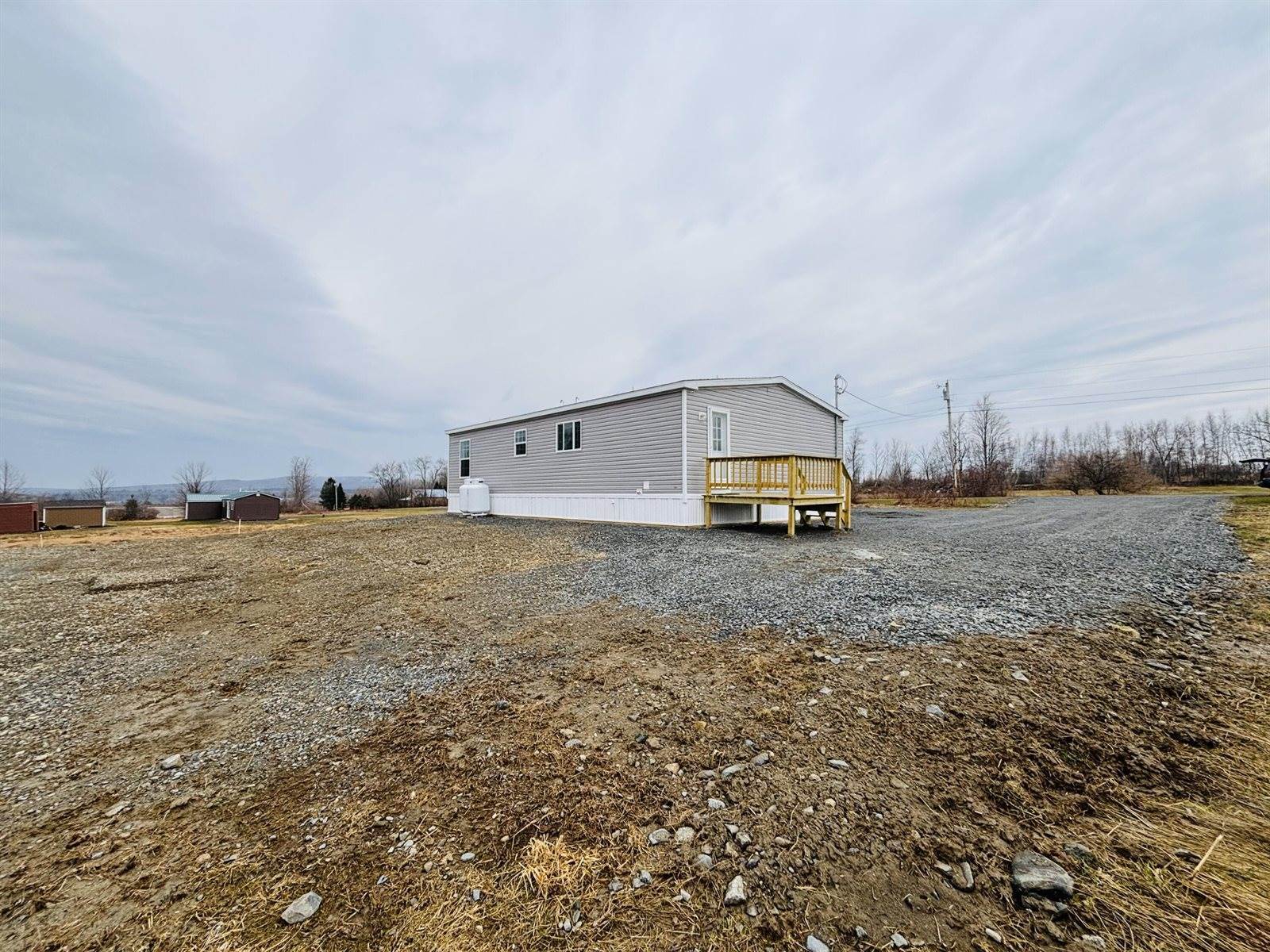 14 Indian Heights Drive, Saint Albans, ME 04971