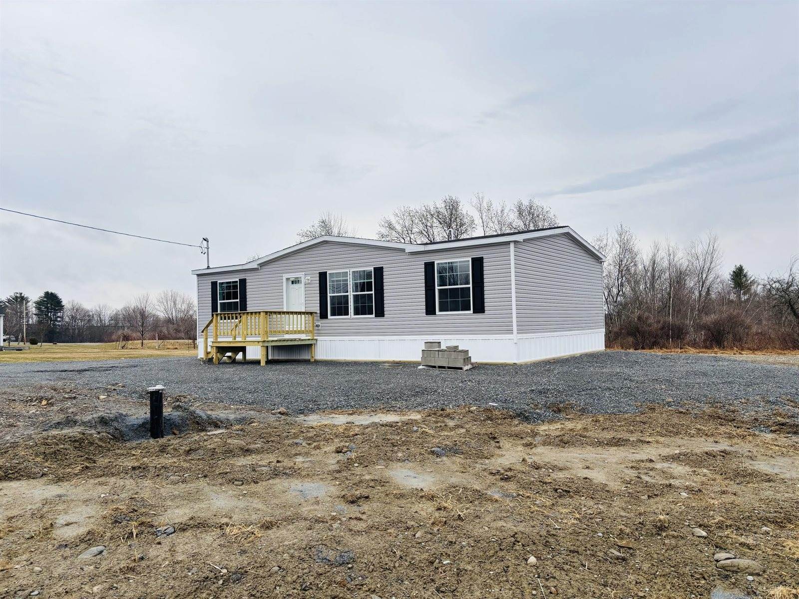 14 Indian Heights Drive, Saint Albans, ME 04971