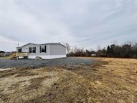 14 Indian Heights Drive, Saint Albans, ME 04971