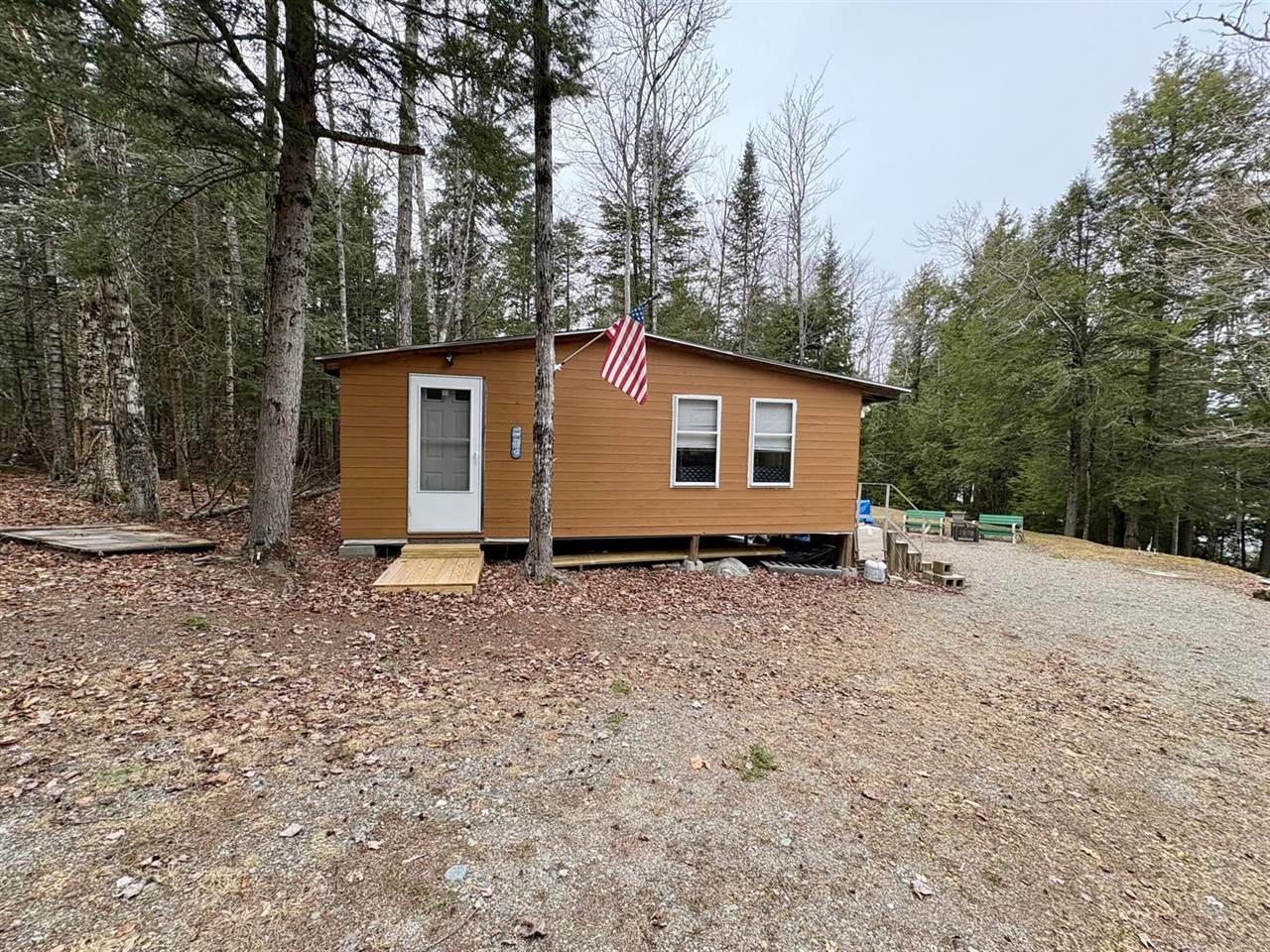 11 Cobb Road, Lincoln, ME 04493