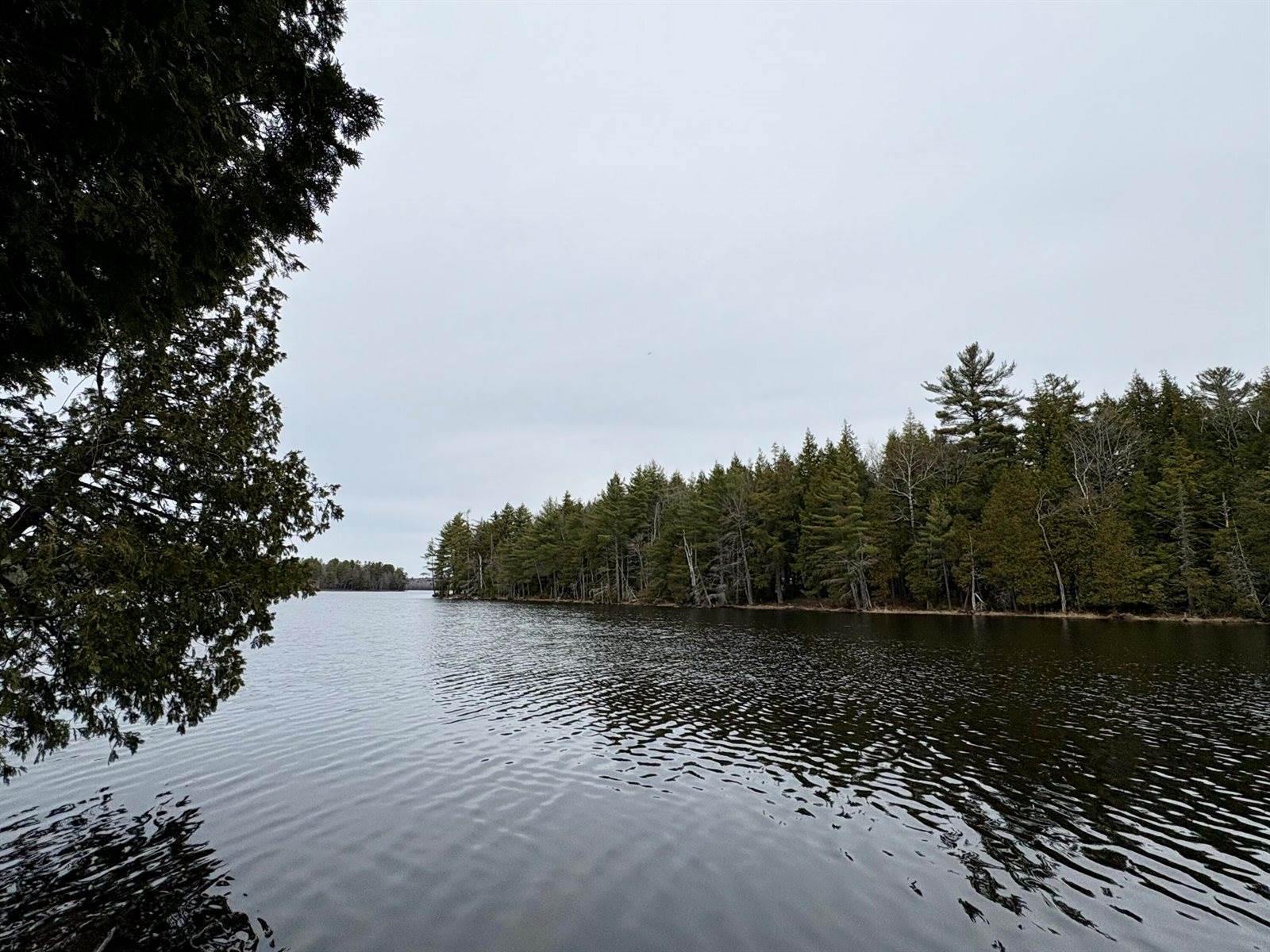 11 Cobb Road, Lincoln, ME 04493