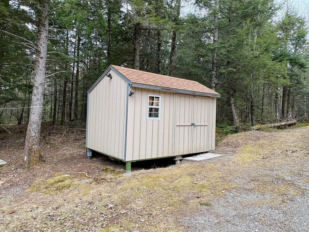 11 Cobb Road, Lincoln, ME 04493