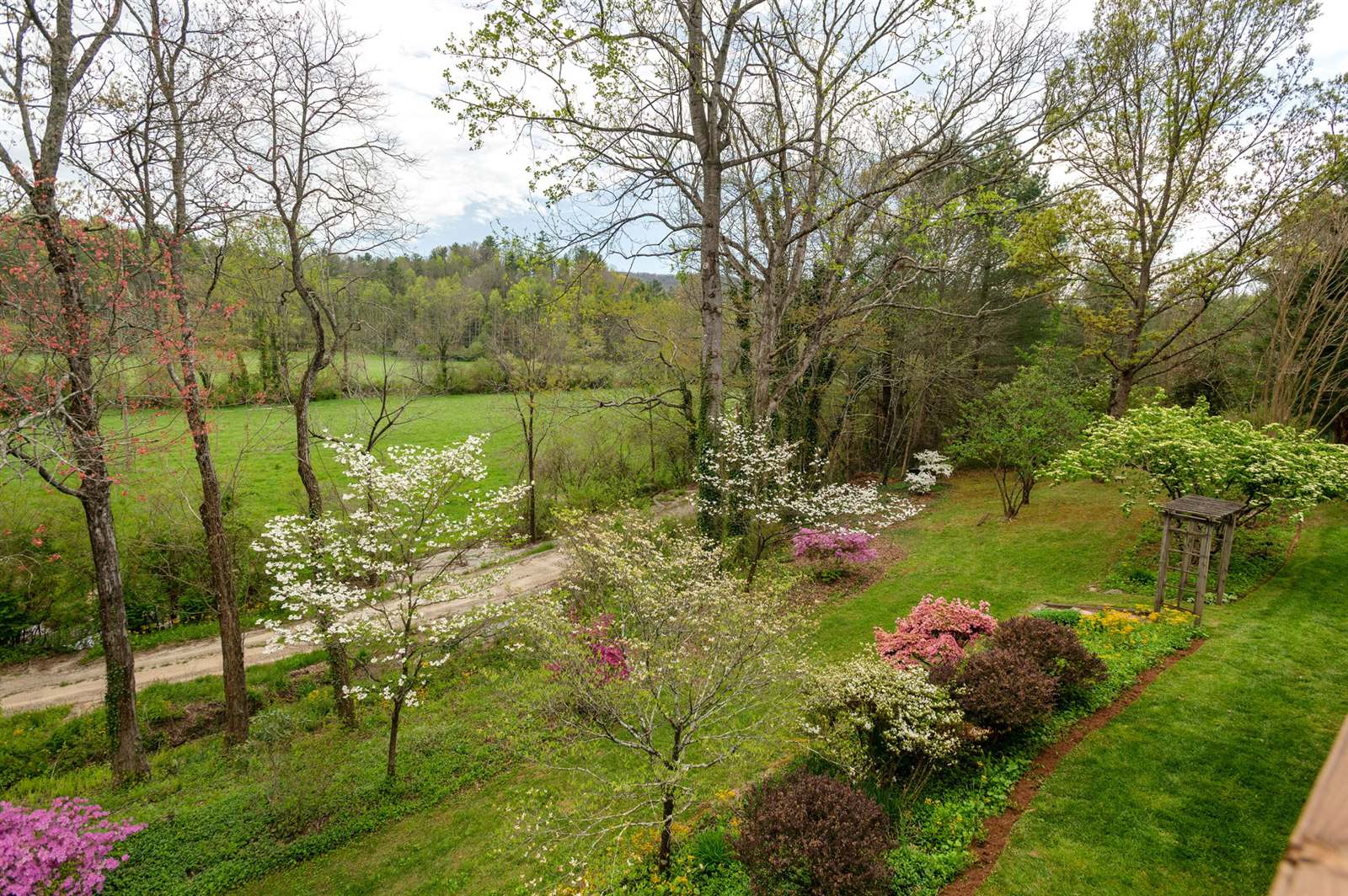 1420 Patriots Drive, Hendersonville, NC 28739