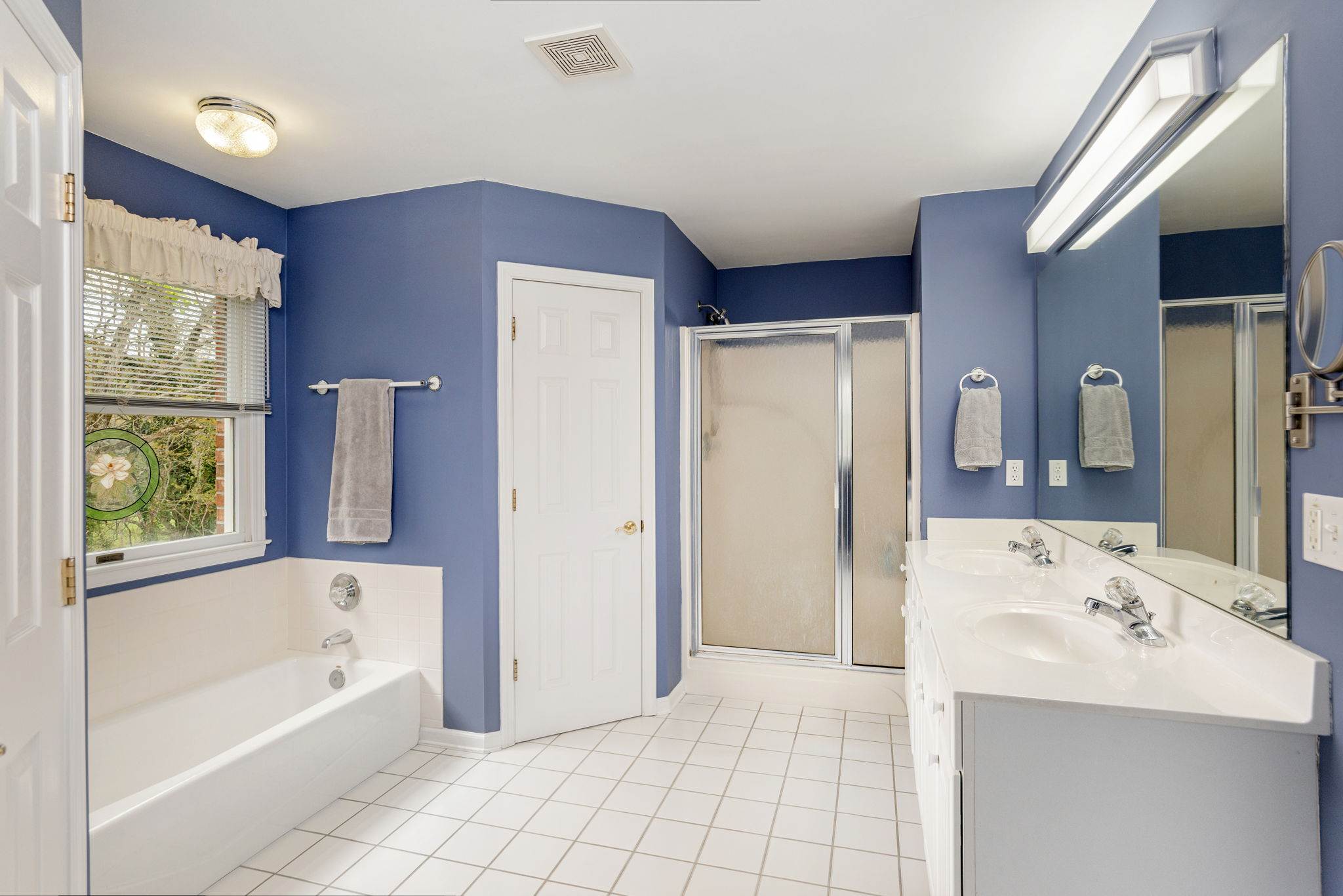 1420 Patriots Drive, Hendersonville, NC 28739