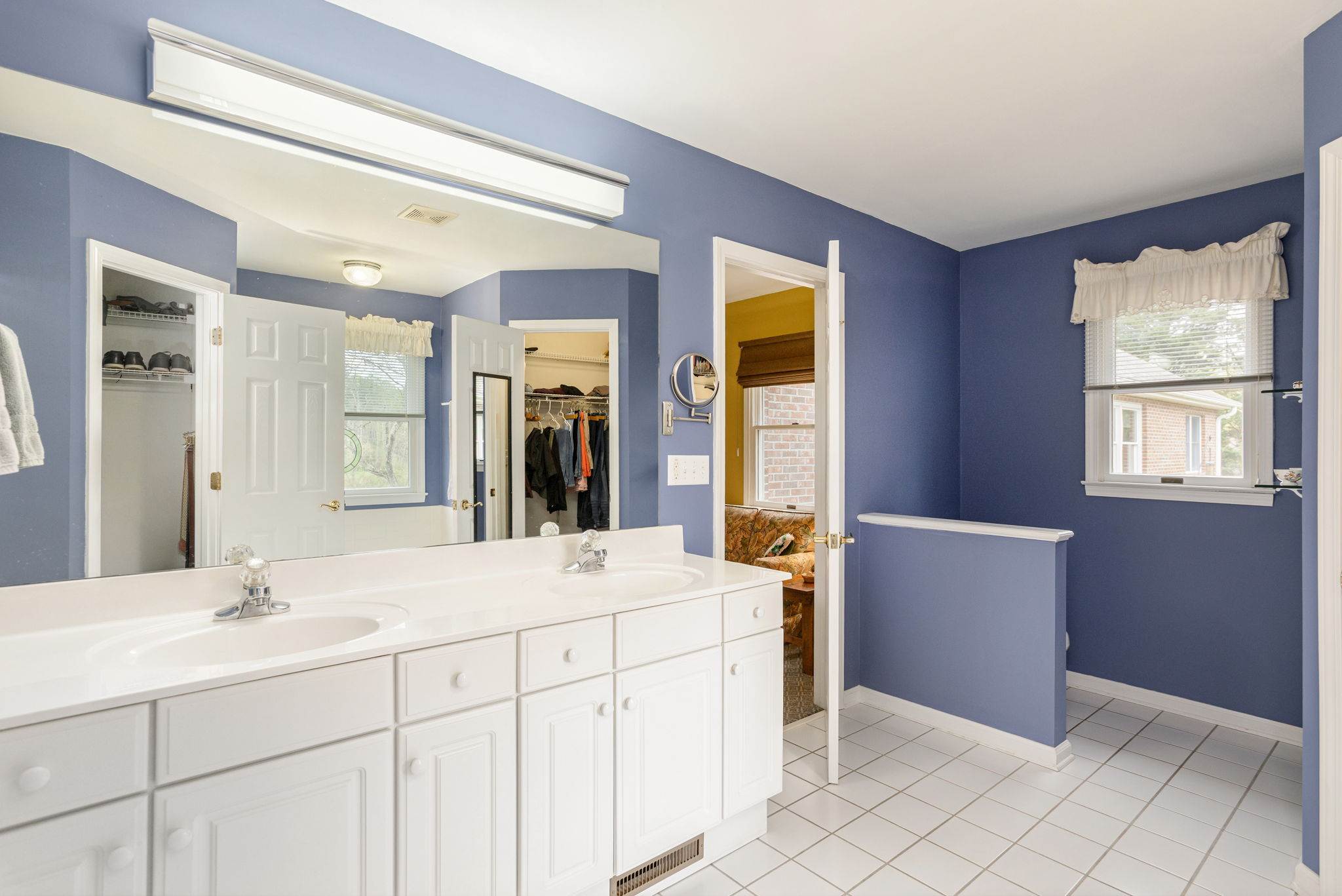 1420 Patriots Drive, Hendersonville, NC 28739