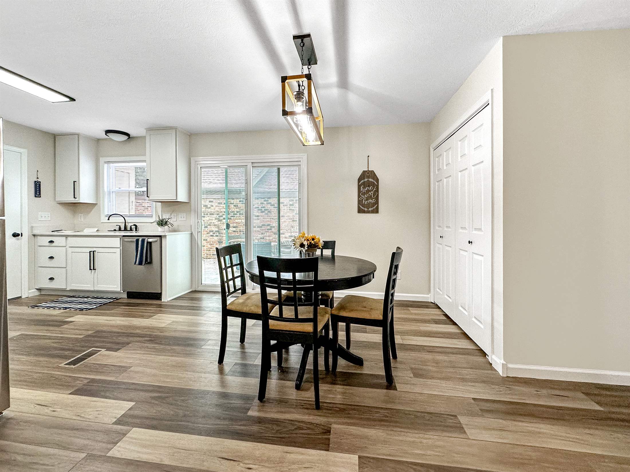 675 Francis Avenue Court, Terre Haute, IN 47804