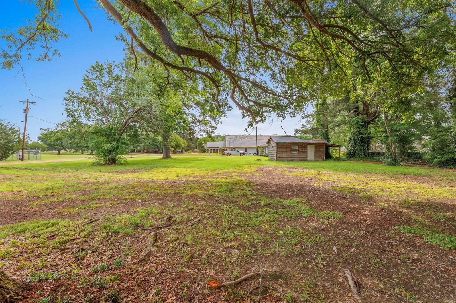 226 N 6th St, Oberlin, LA 70655