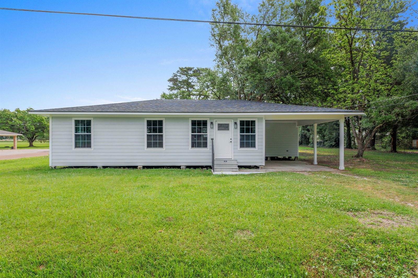 226 N 6th St, Oberlin, LA 70655