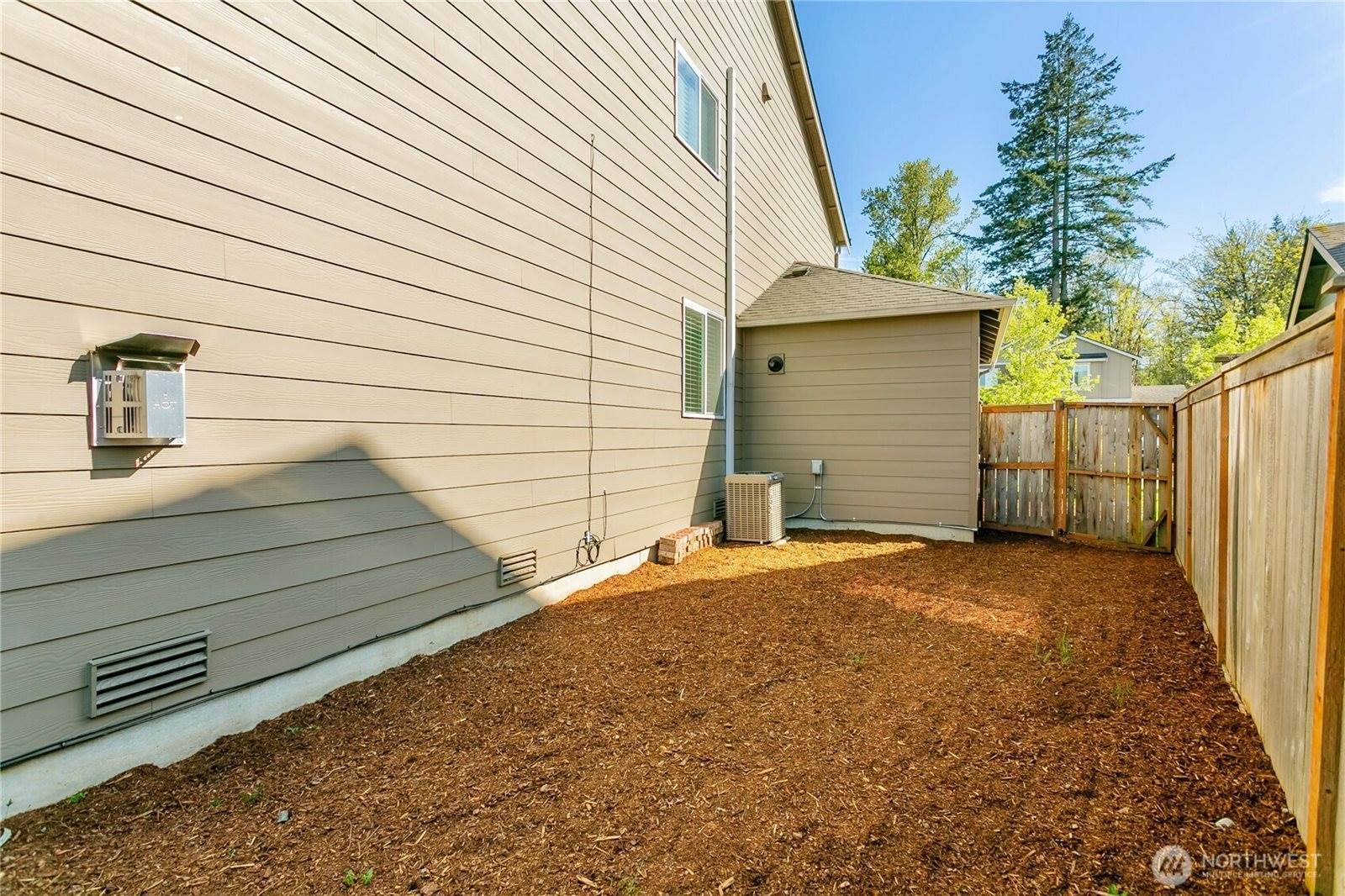 8009 167th Street Ct East, Puyallup, WA 98375