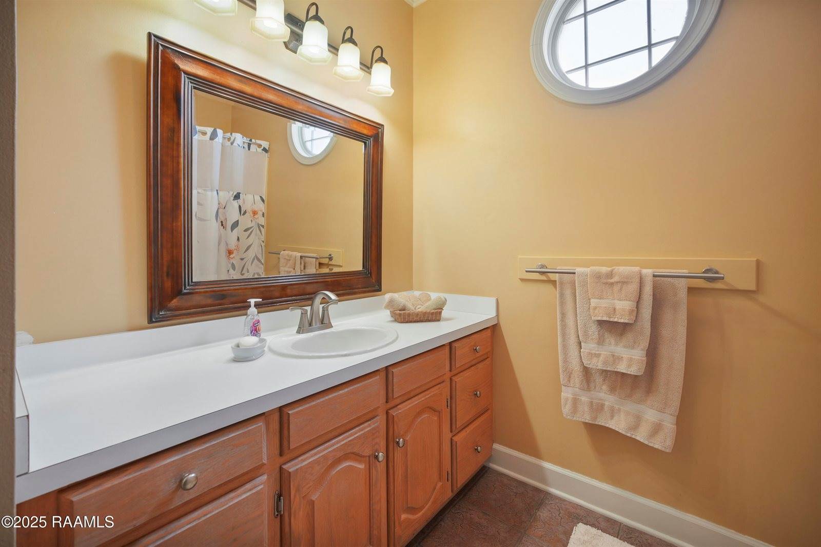 302 Eastwood Drive, Franklin, LA 70538