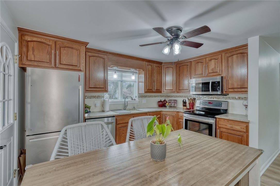 588 Adams Road, Webster, NY 14580