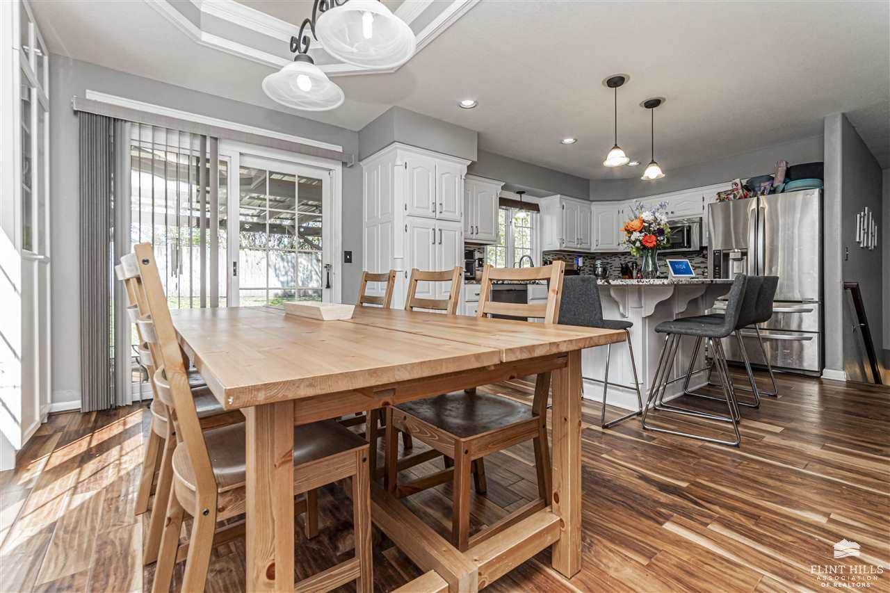 2505 Meadowood Drive, Manhattan, KS 66502