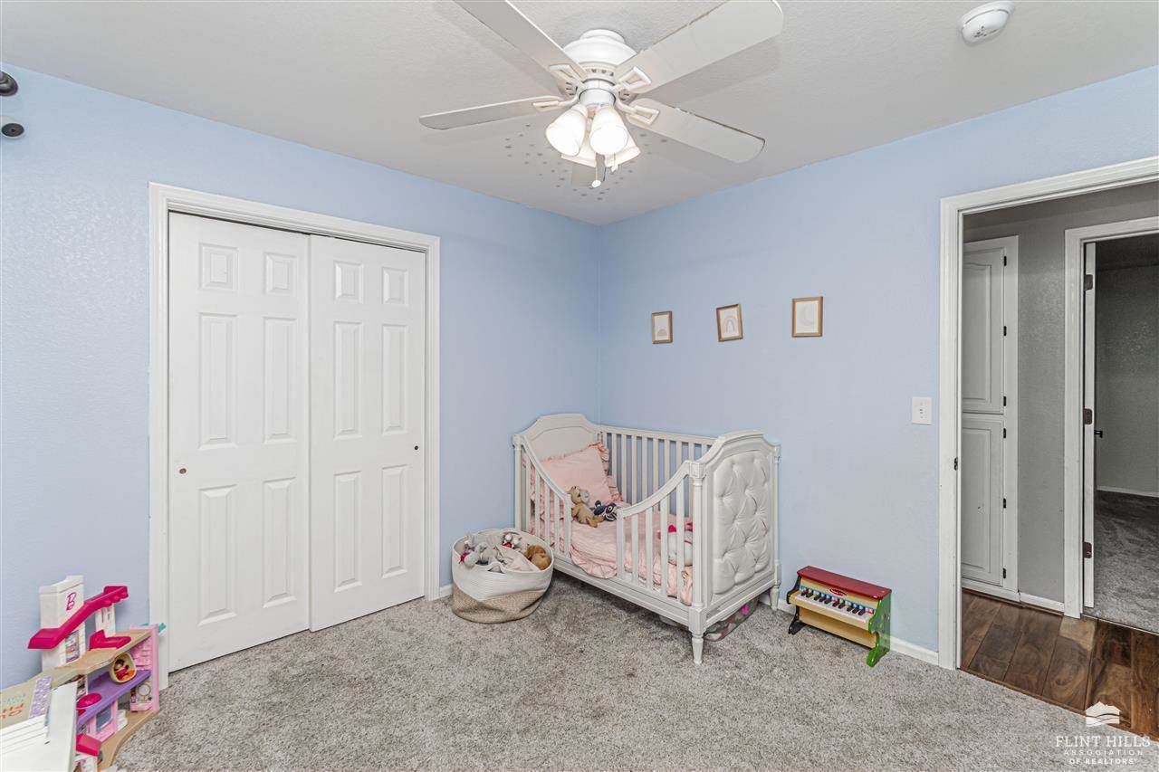 2505 Meadowood Drive, Manhattan, KS 66502