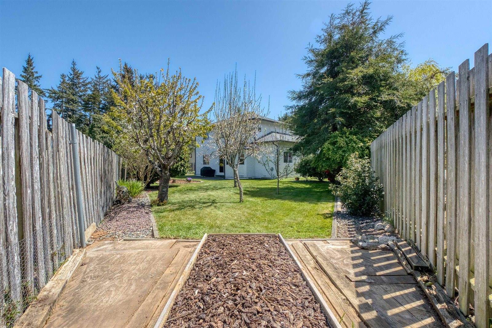 1740 S Bethesda Way, Crescent City, CA 95531