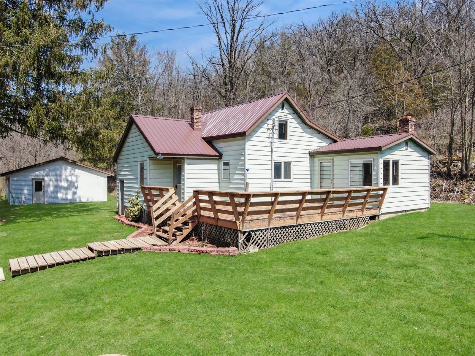 S2448 County Road B, Westby, WI 54667